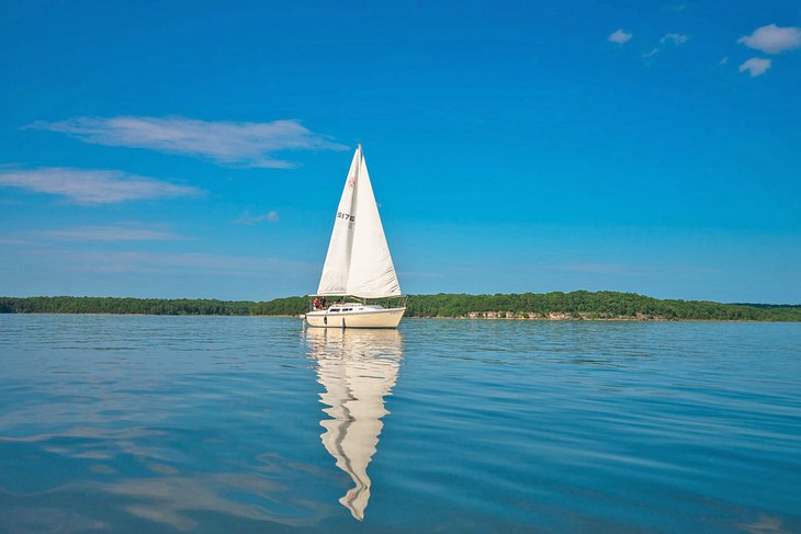 Sailboat on Stockton Lake