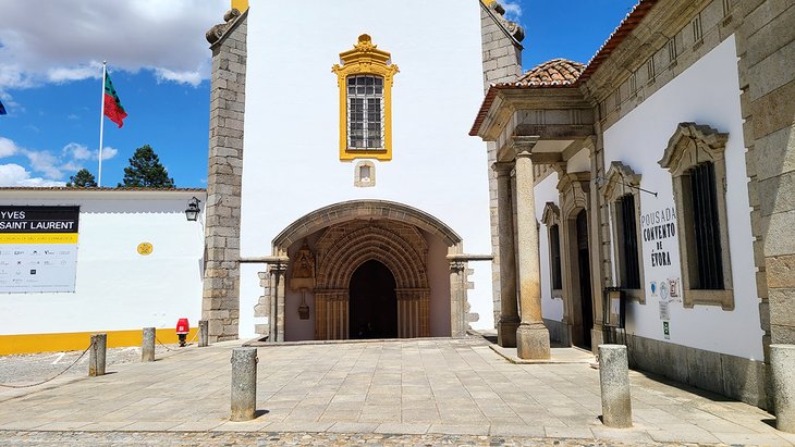 Exterior of Convento dos Lóios