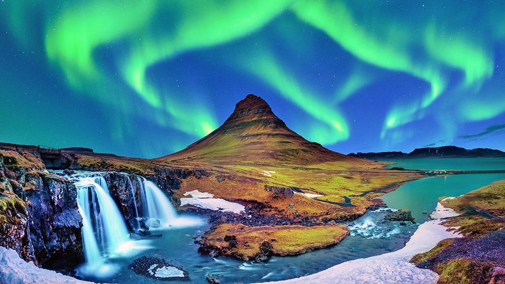 Northern lights at Kirkjufell, Iceland