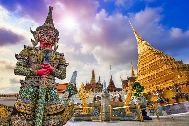Temple du Bouddha d'émeraude à Bangkok