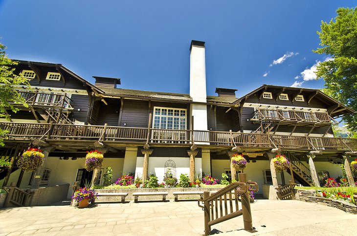 Lake McDonald Lodge