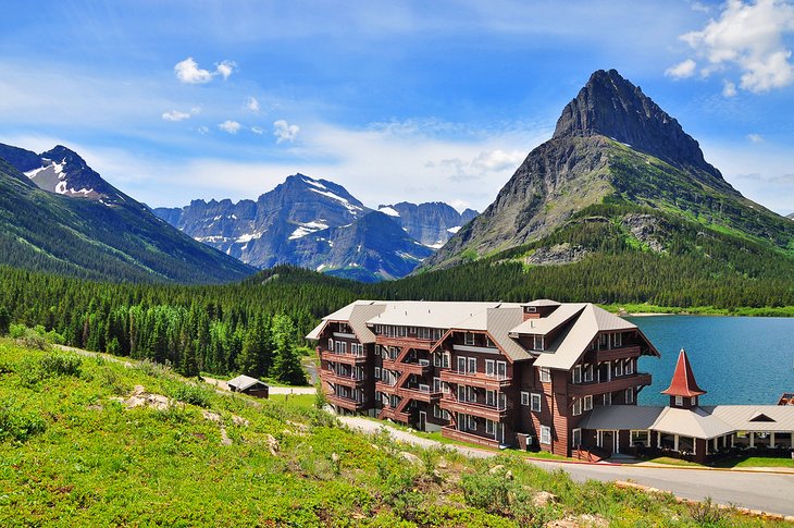 Many Glacier Hotel