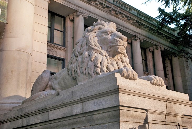 Lion sculpture at the Vancouver Art Gallery