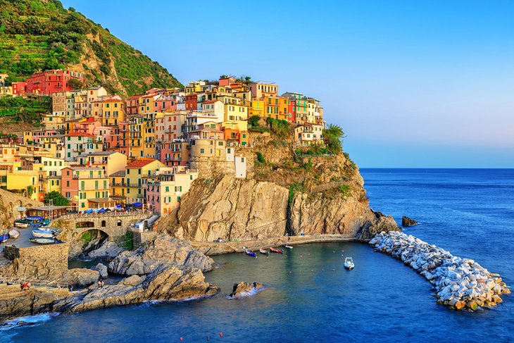 Harbor and the colorful village of Vernazza, Cinque Terre