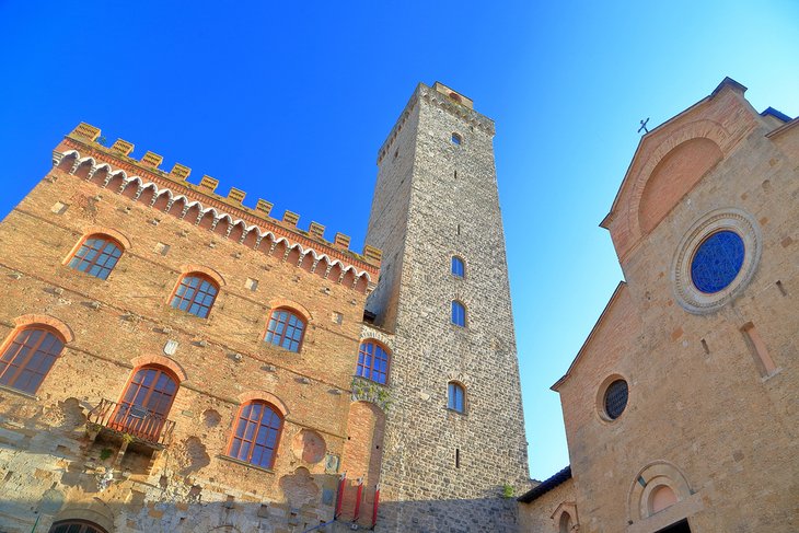 Palazzo del Popolo (Palazzo Comunale) in Piazza del Duomo, San Gimignano