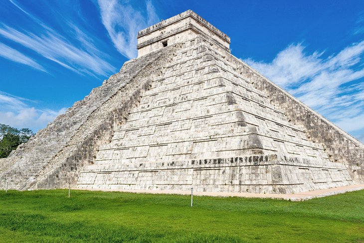 Kukulcan Pyramid in Chichen Itza