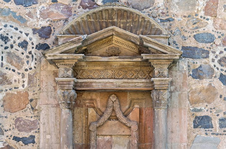 Fountain on the exterior of the Instituto Allende