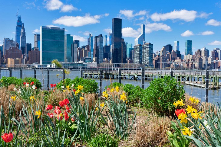 Gantry Plaza State Park