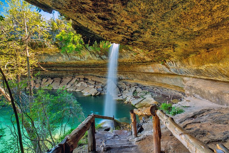 Entrance to Hamilton Pool