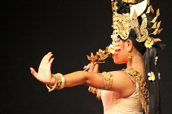 Traditional Khmer dancer in Phnom Penh