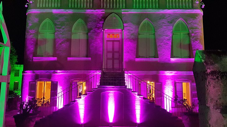 Nidhe Israel Synagogue at night