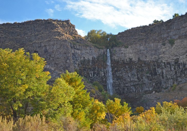 Perrine Coulee Falls