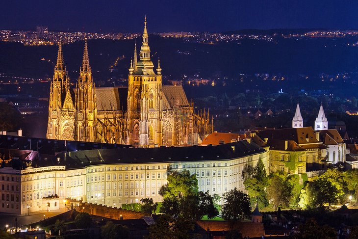 The most iconic tourist attractions in the world 22 Prague Castle