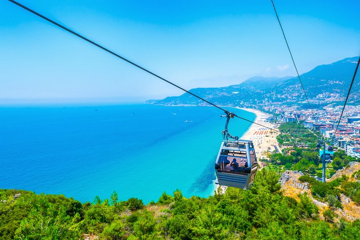 Teleferik heading to Cleopatra Beach