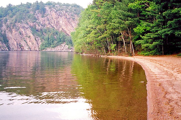 Mazinaw Lake