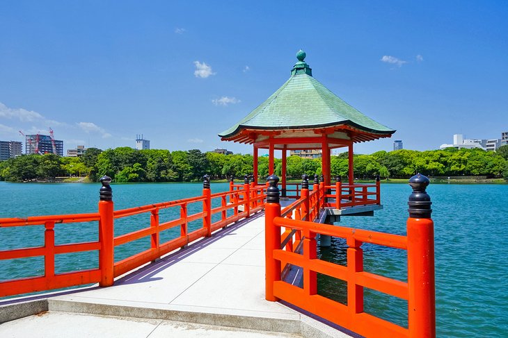 tourist attractions in fukuoka