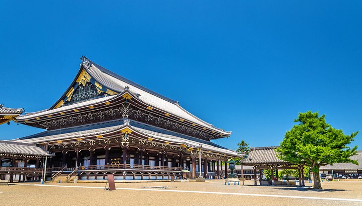 Nishi Honganji Temple