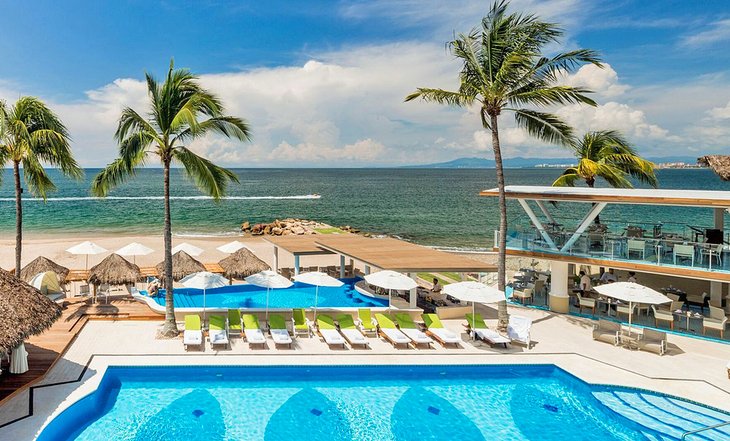 Photo Source: Villa Premiere Boutique Hotel & Romantic Getaway