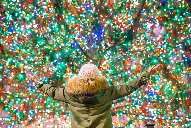 Louis Vuitton's 12-story Christmas tree on the Fifth Avenue is a modern  spectacle