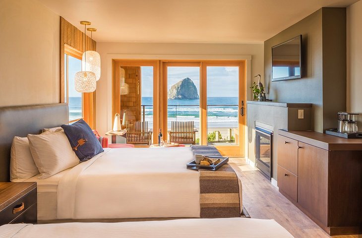Photo Source: Headlands Coastal Lodge & Spa