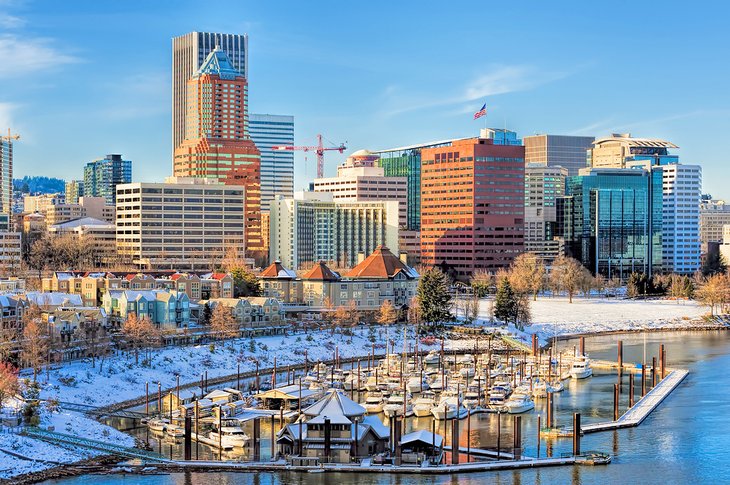 Rare snowy day in Portland