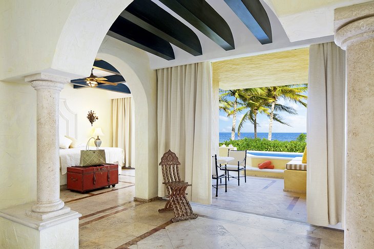Photo Source: Zoetry Paraiso de la Bonita