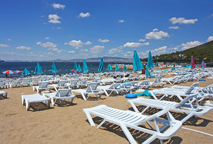 Beach on Büyük Ada