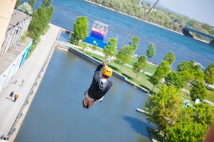 MTL Zipline