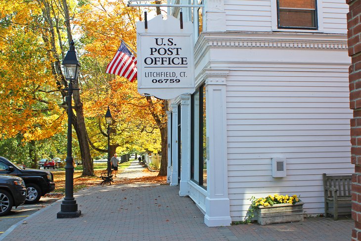 Post Office in Litchfield