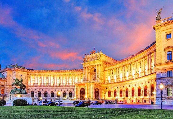 Palais impérial de Hofburg la nuit