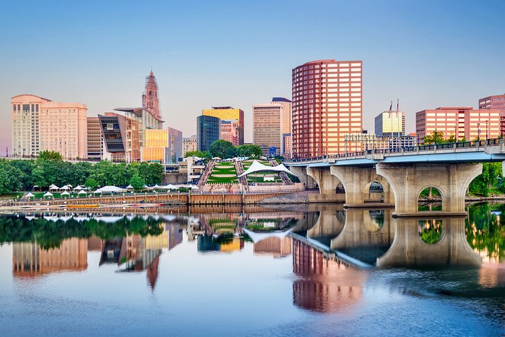 12 Best Cities in Connecticut | PlanetWare