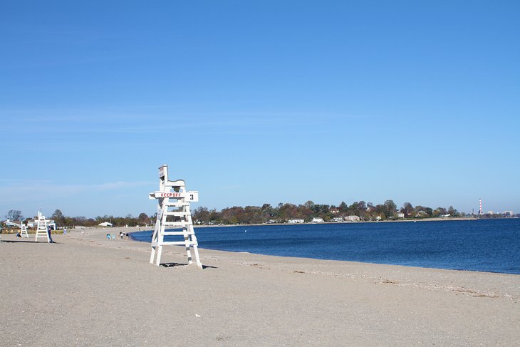 Lifeguard stand at Penfield Beach