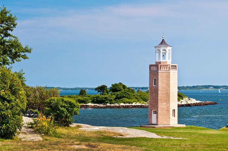 Avery Point Light