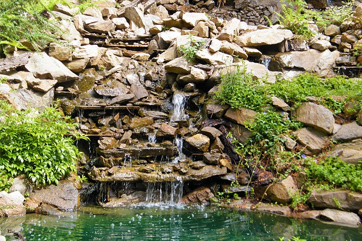 Tiny waterfall at Ohme Gardens