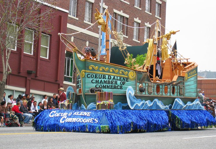 Washington State Apple Blossom Festival Parade