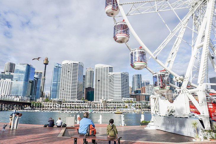 tourist attractions darling harbour