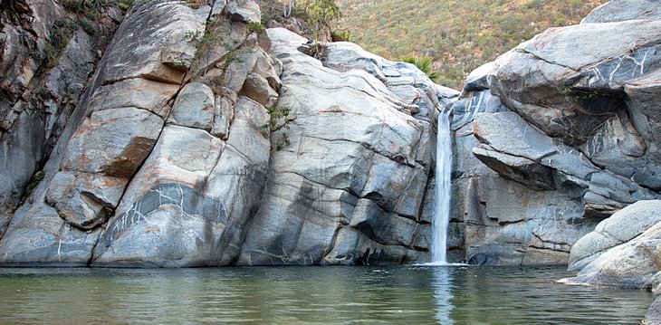 Chute d'eau dans la réserve de biosphère de la Sierra de la Laguna