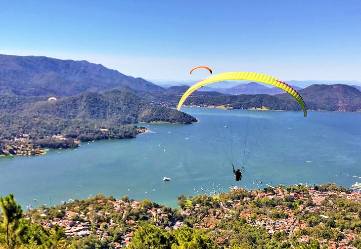 Paragliding in Valle del Bravo