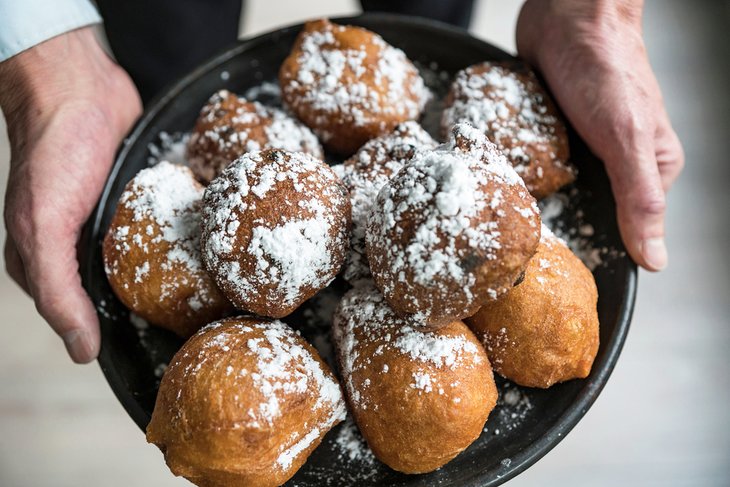 Oliebollen, a famous winter dessert