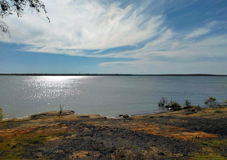 Grapevine Lake