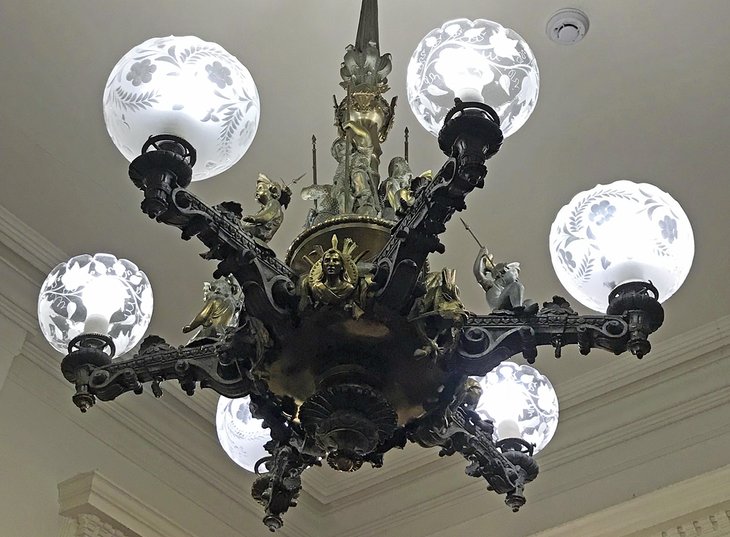 Chandelier in the Richards DAR House