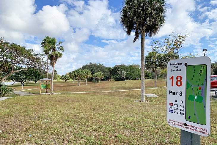 Disc golf course at Tradewinds Park