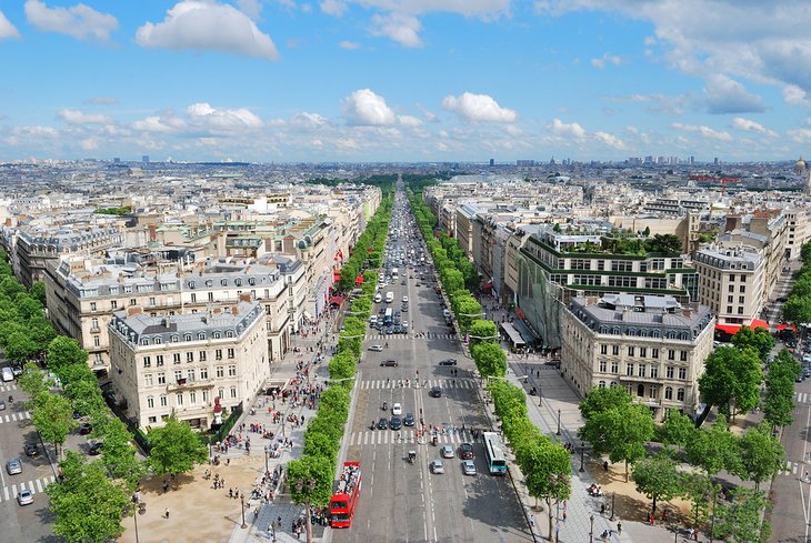 Avenue des Champs-Élysées Tourist Attractions in Paris