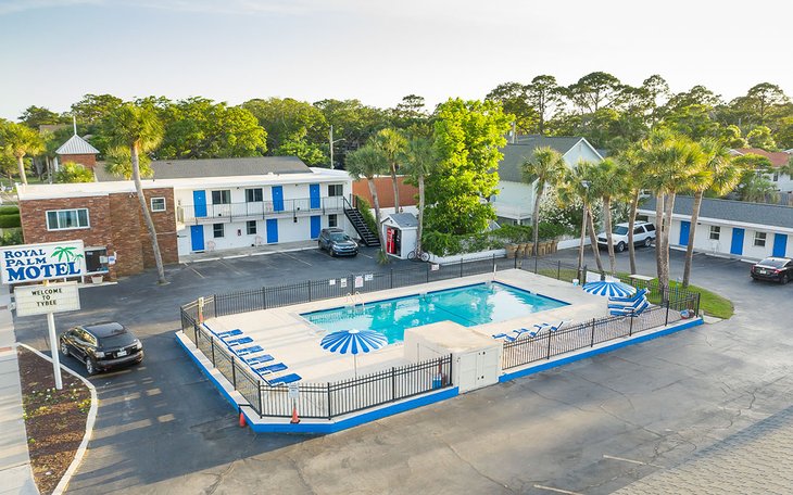 Photo Source: Royal Palms Motel