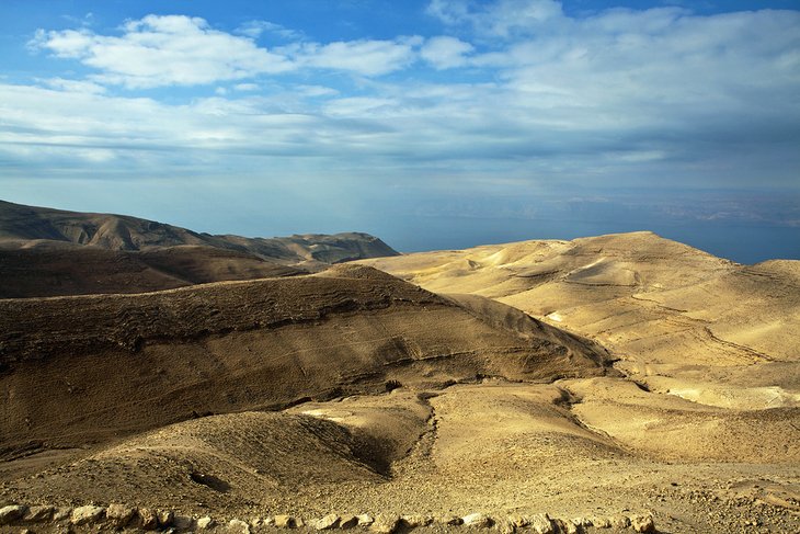 Blick über das Tote Meer von Mukawir