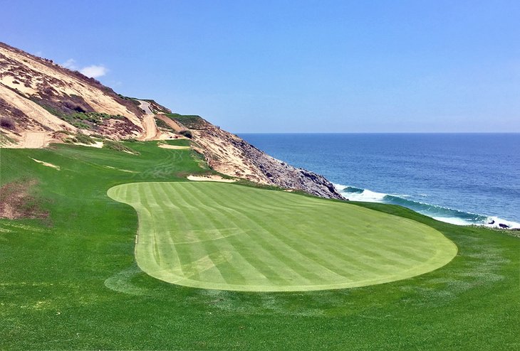 Oceanfront golf course in Los Cabos