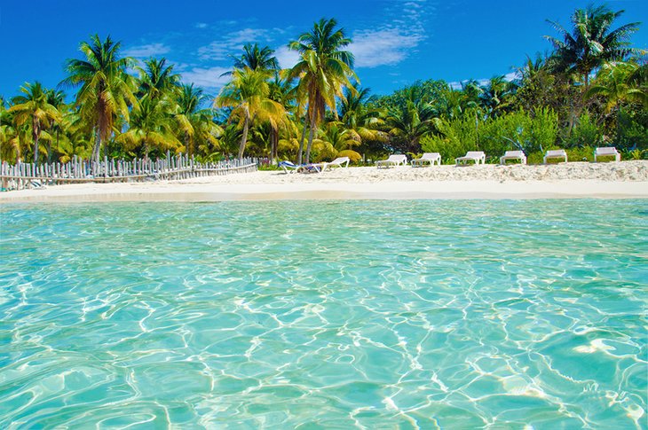Belle plage sur Isla Mujeres