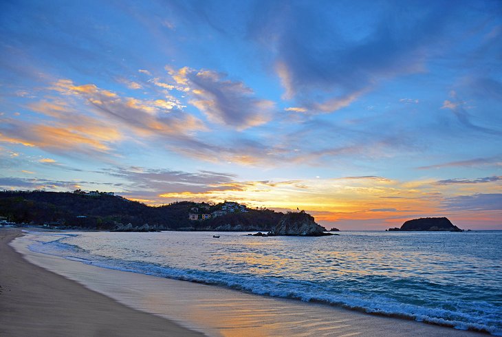 Tangolunda beach at sunrise, Huatulco, Mexico