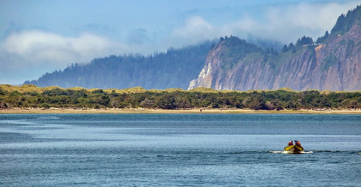 Crab boat on Nehalem Bay