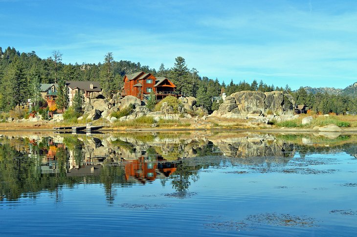 Lakefront homes and rentals at Big Bear Lake